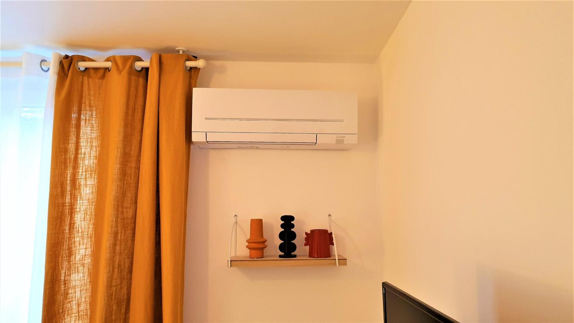 Appartement Joli F2 Plein Centre Cote Gare-Velo-Climatisation à Migennes Extérieur photo